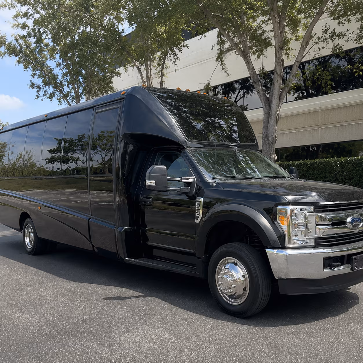 Brownsville Birthday, Sweet 16, & Quinceañera Party Bus Rentals
